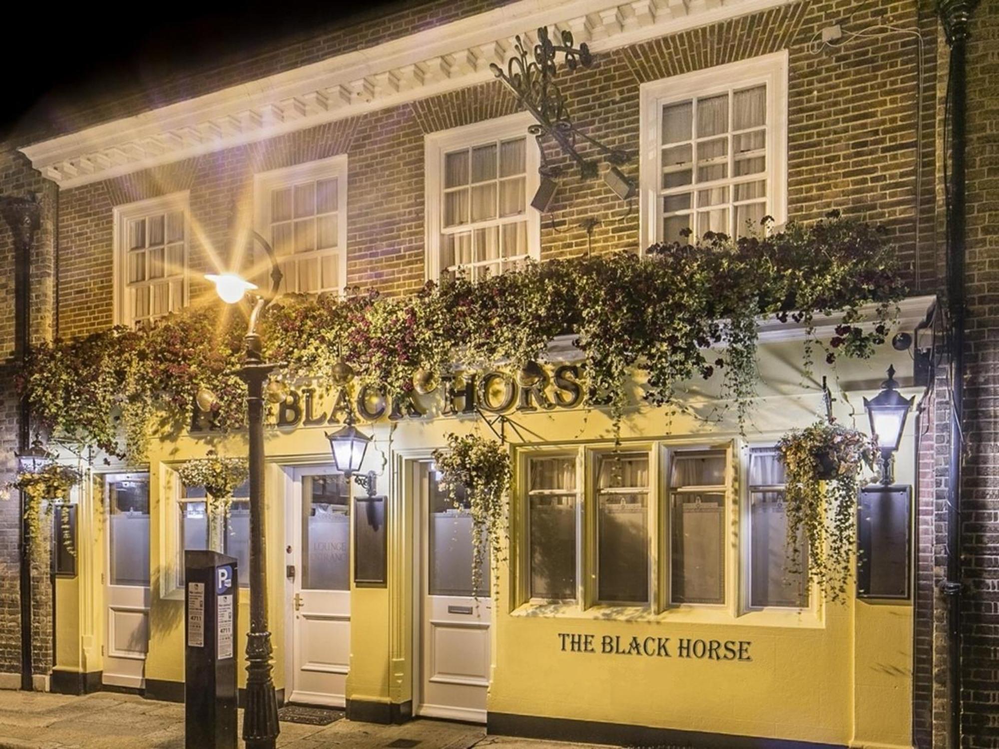 Black Horse Canterbury Luaran gambar